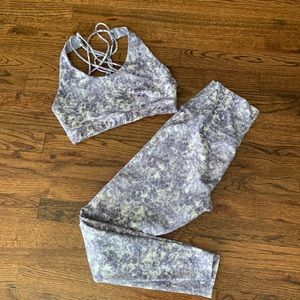 Glyder Medium lavender and white geode set